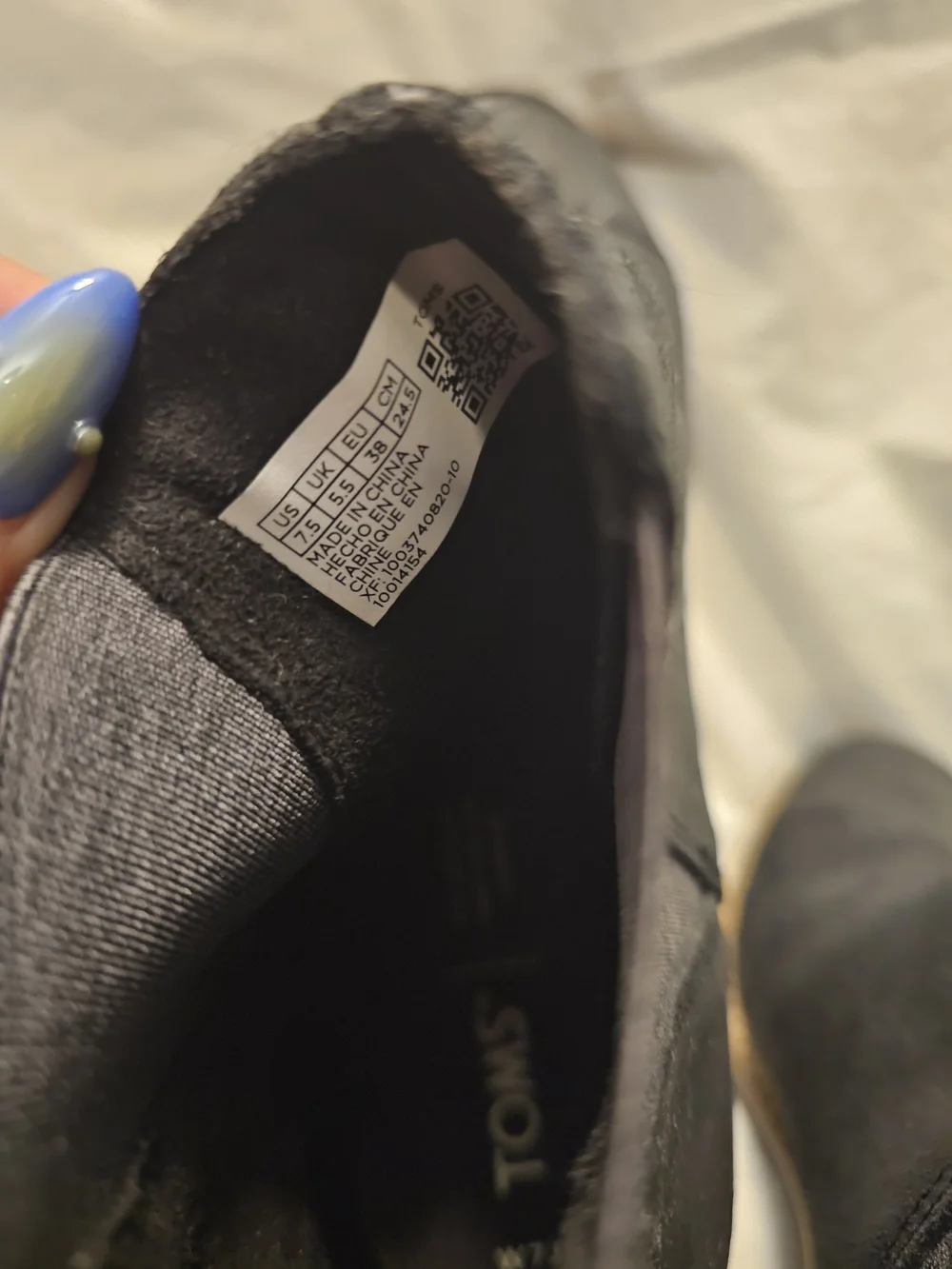 Toms classic black